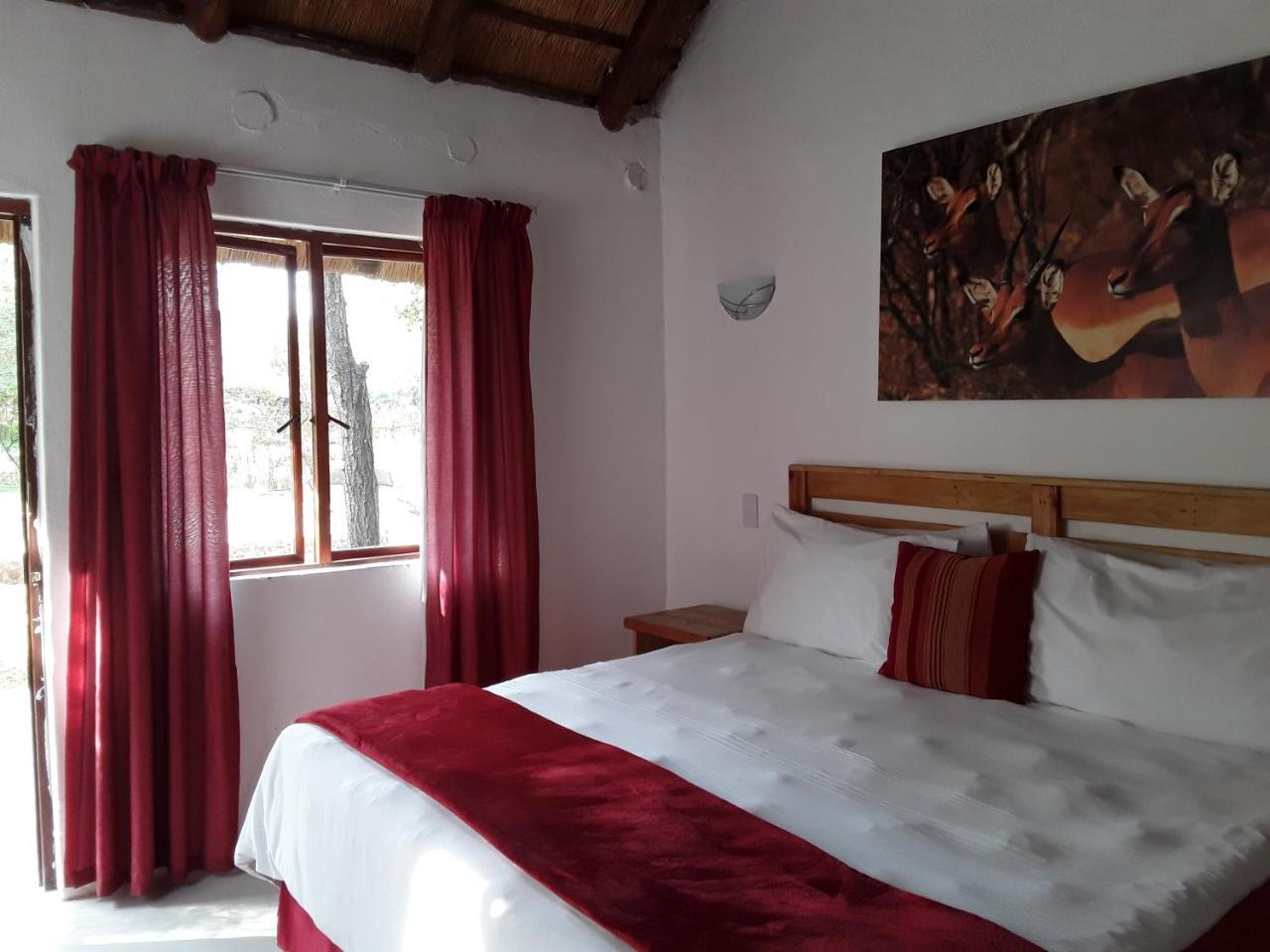 Bush Pub & Inn Hoedspruit Dış mekan fotoğraf