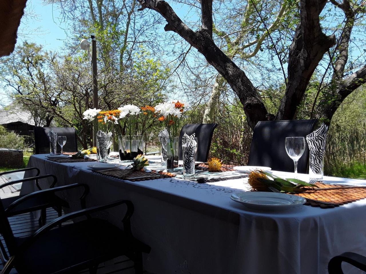 Bush Pub & Inn Hoedspruit Dış mekan fotoğraf