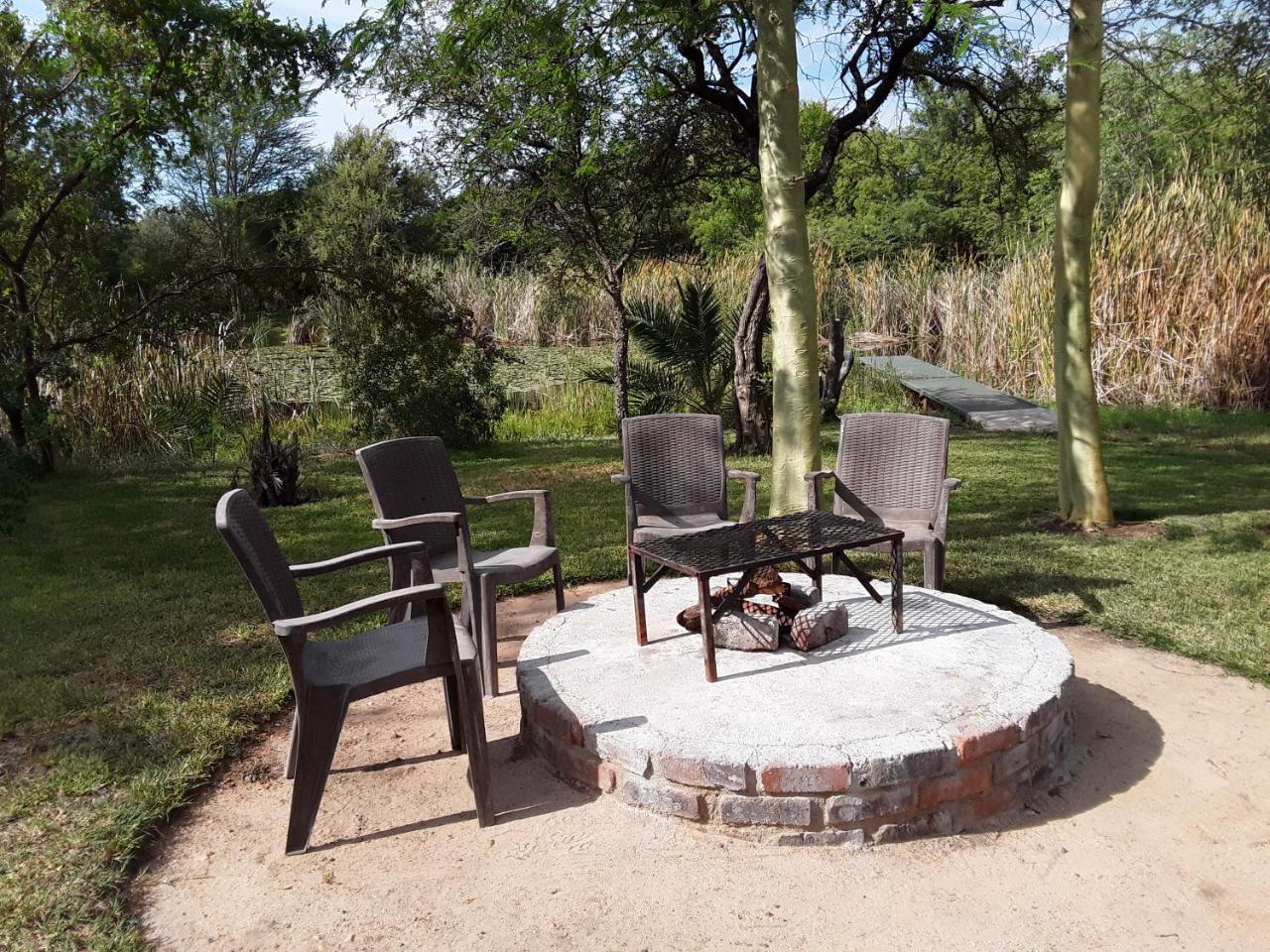 Bush Pub & Inn Hoedspruit Dış mekan fotoğraf
