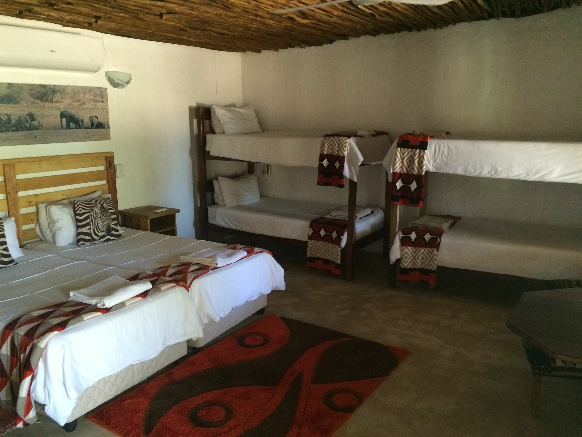 Bush Pub & Inn Hoedspruit Dış mekan fotoğraf